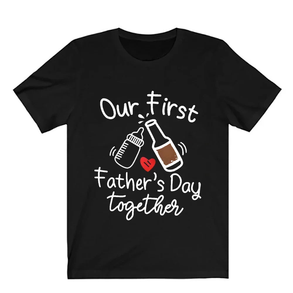 Matching outfits voor vader en baby voor de eerste Vaderdag