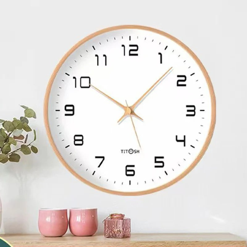 Minimalistische houten wandklok