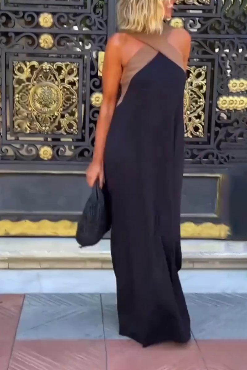 Mouwloze halterjurk met gekruiste halslijn en naden