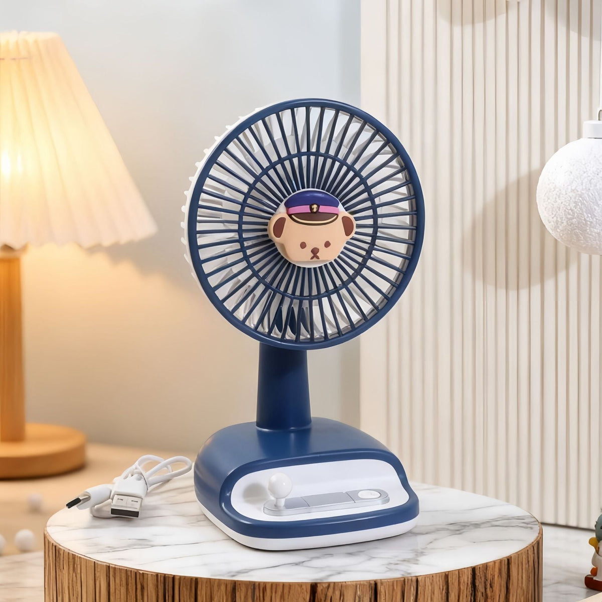 Tafelventilator met flexibele kantelhoek, modern en elegant