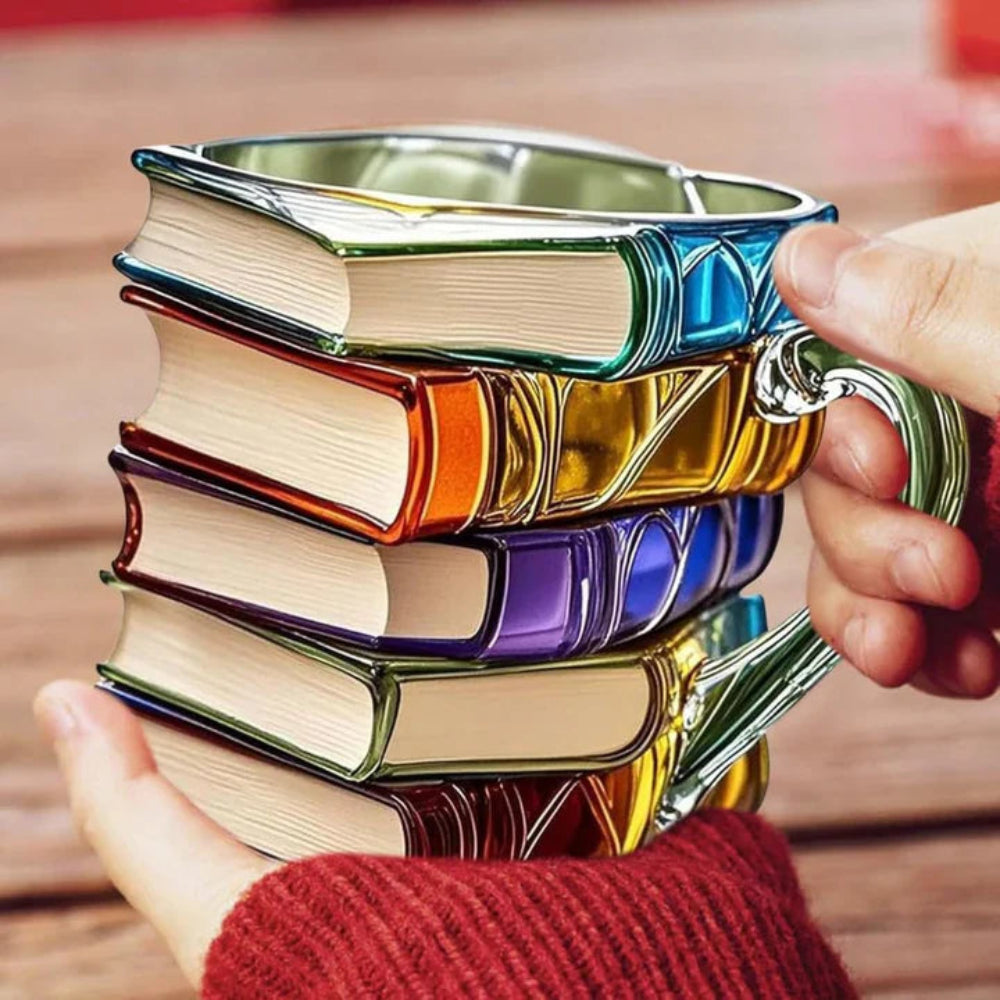 3D glazen mok in boekdesign als literair cadeau