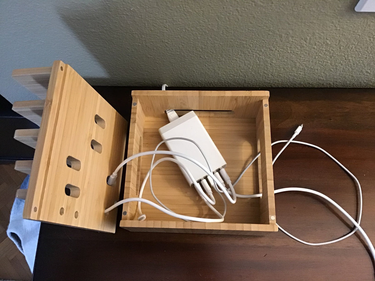 Bamboe Oplaadstation | 5-Poorts USB & Organizer | Voor Smartphone, Tablet & Smartwatch | Inclusief Kabelset