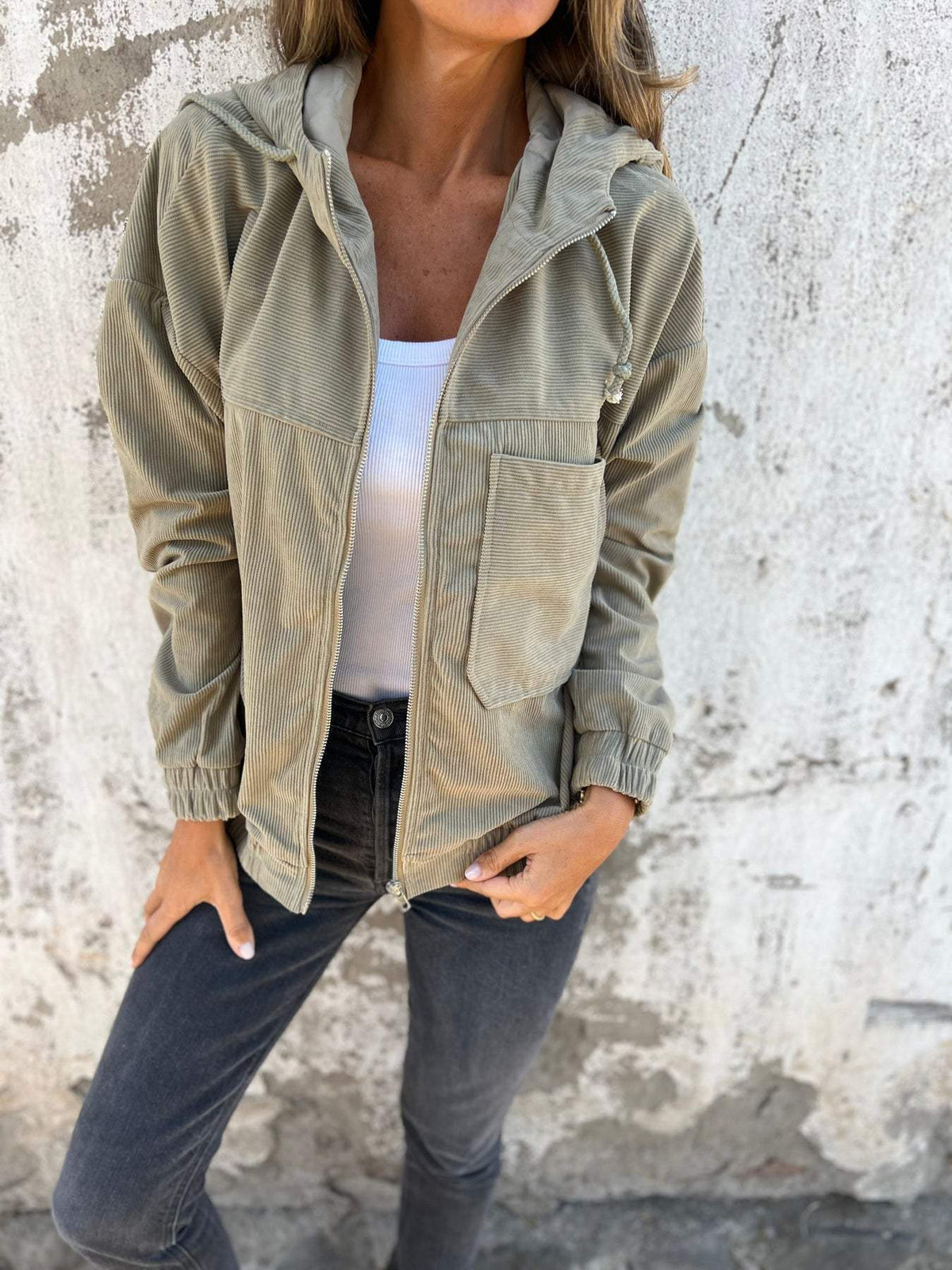 Casual damesjas met capuchon en ritssluiting – veelzijdig en comfortabel