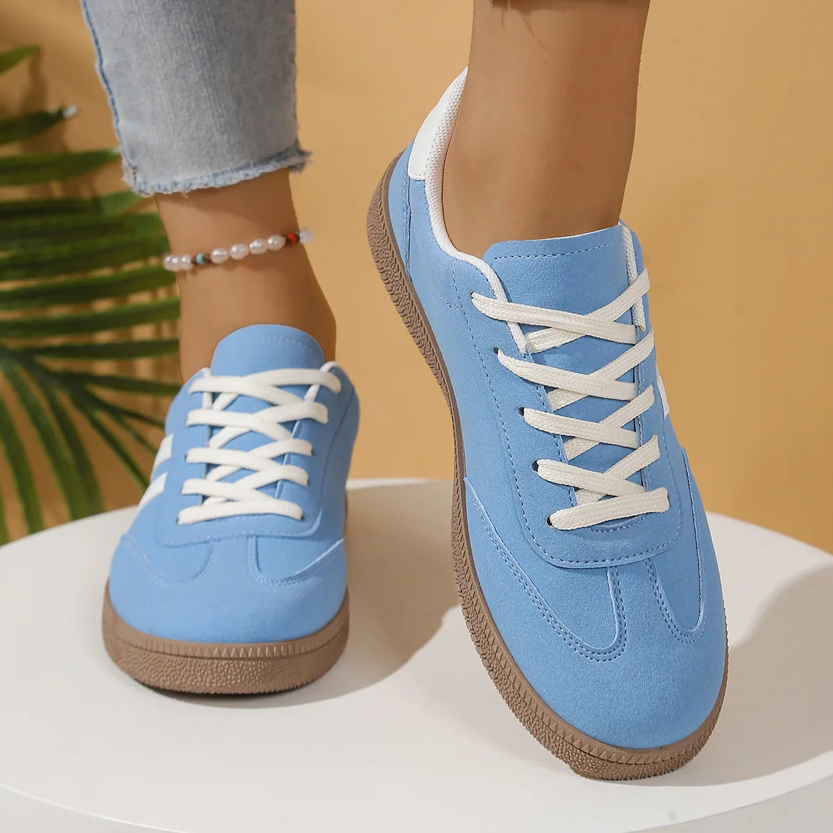 Casual damessneakers met veters