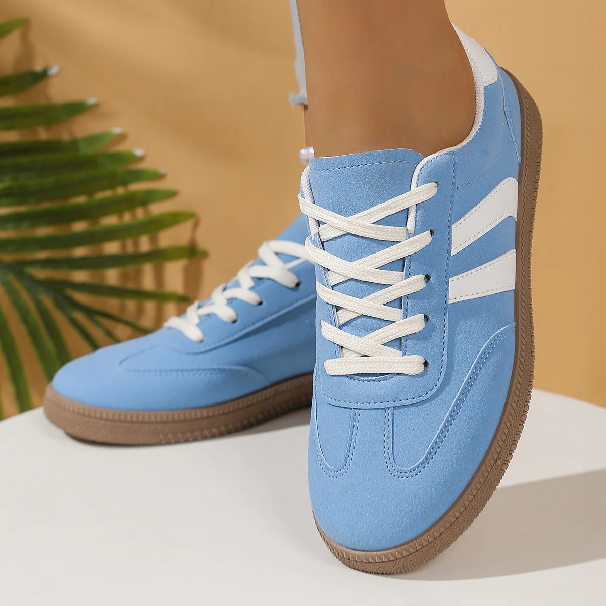 Casual damessneakers met veters