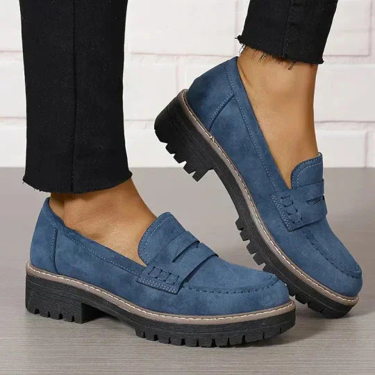 Casual en elegante suède loafers voor dames