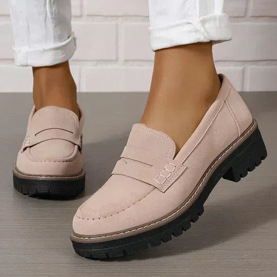 Casual en elegante suède loafers voor dames