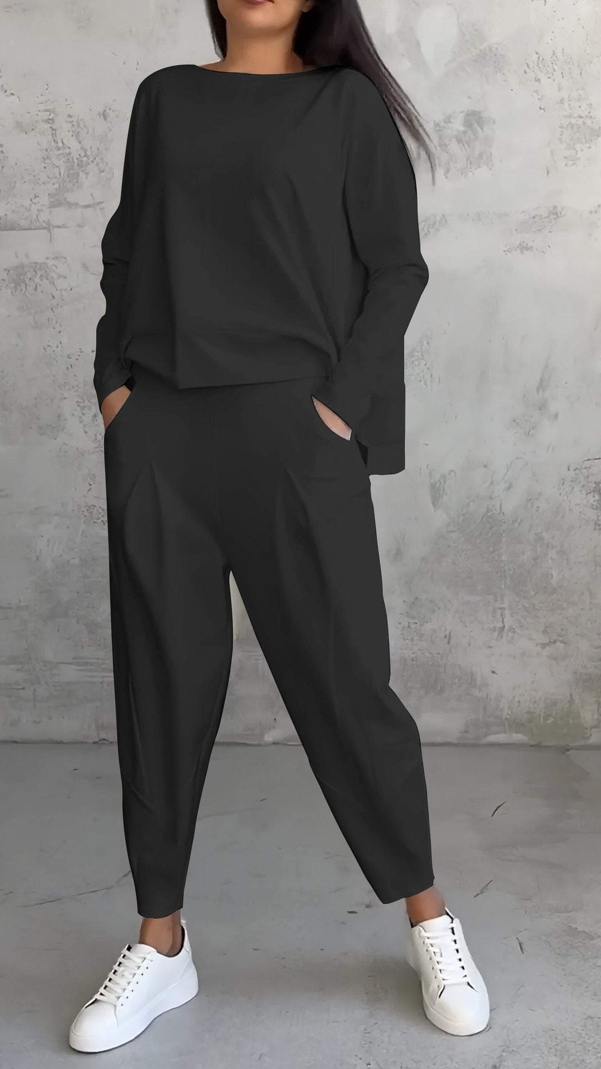 Casual zomerset voor dames met losvallende trui en taps toelopende broek
