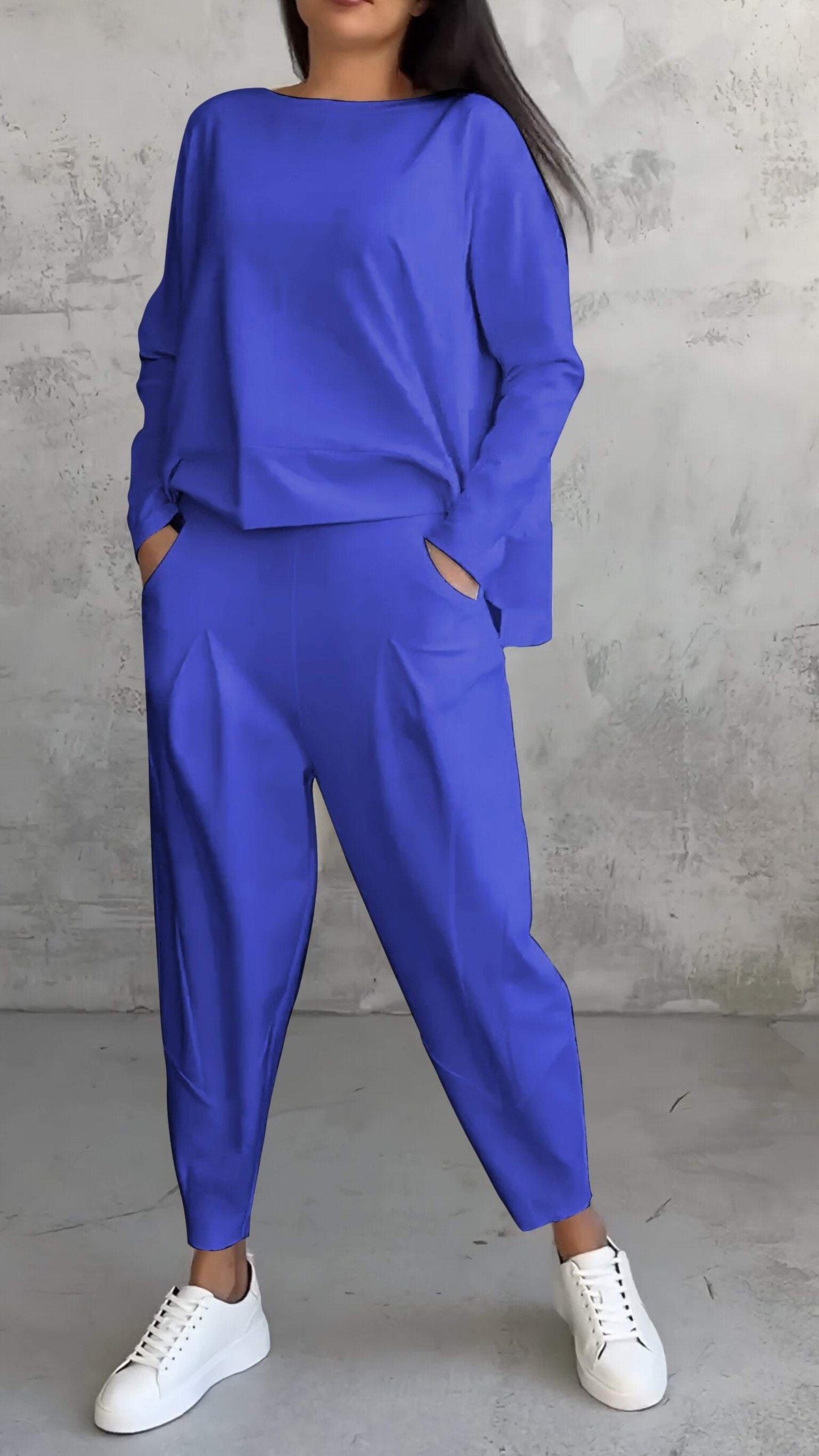 Casual zomerset voor dames met losvallende trui en taps toelopende broek