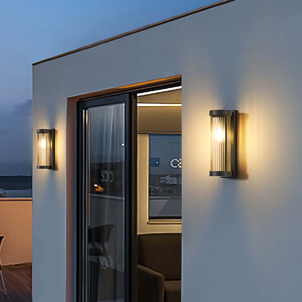 Cilindrische solarlamp voor buiten van metaal en glas