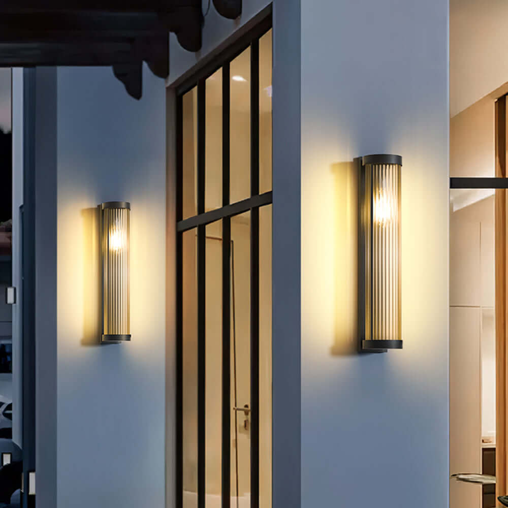 Cilindrische solarlamp voor buiten van metaal en glas