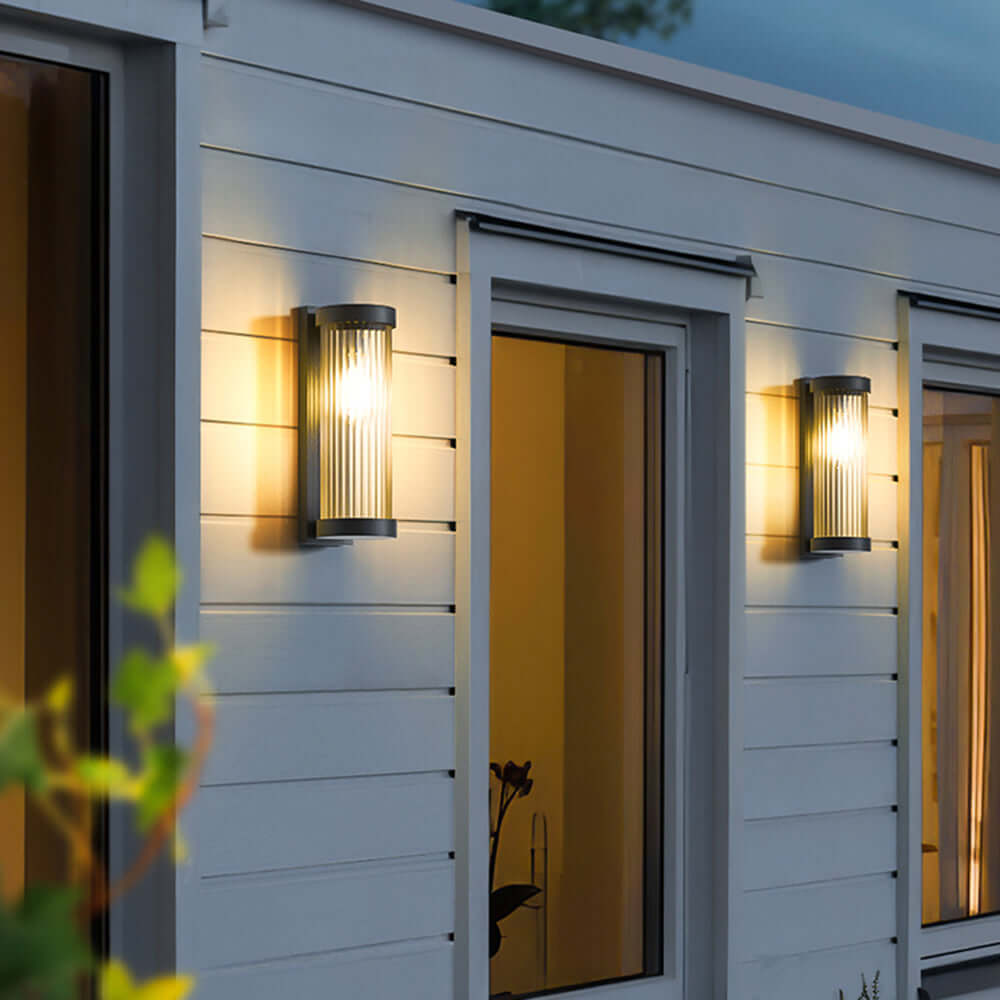 Cilindrische solarlamp voor buiten van metaal en glas