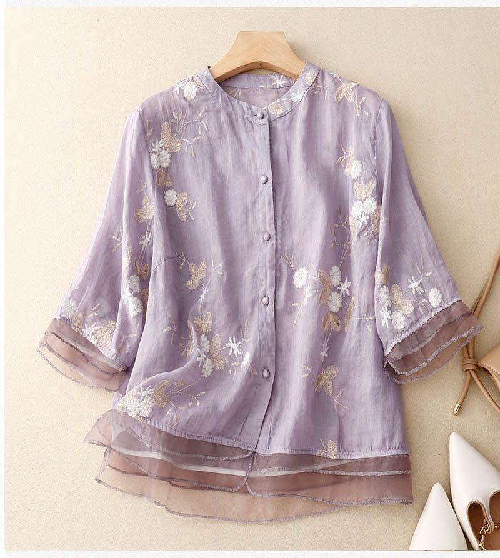 Dames blouse met bloemenprint en knopen