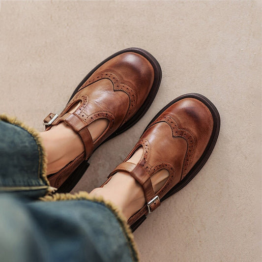Dames T-band schoenen – Gestructureerde look met geperforeerde details
