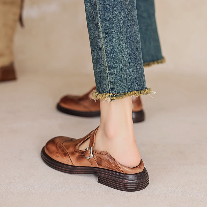 Dames T-band schoenen – Gestructureerde look met geperforeerde details