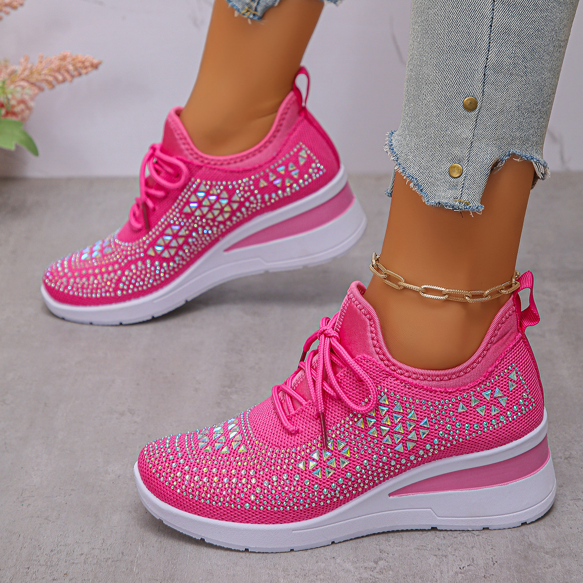 Damesneakers: Stijlvolle ademende wedgesneakers met fonkelende strass-steentjes