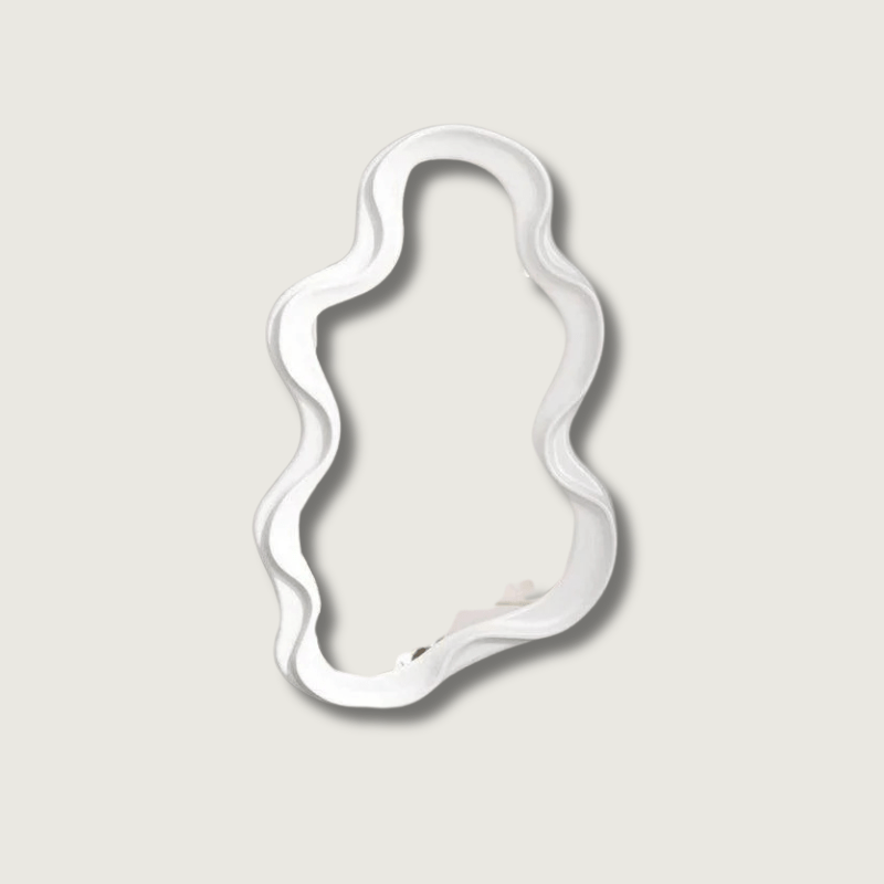 Decoratieve wandspiegel in wolkvorm voor in huis