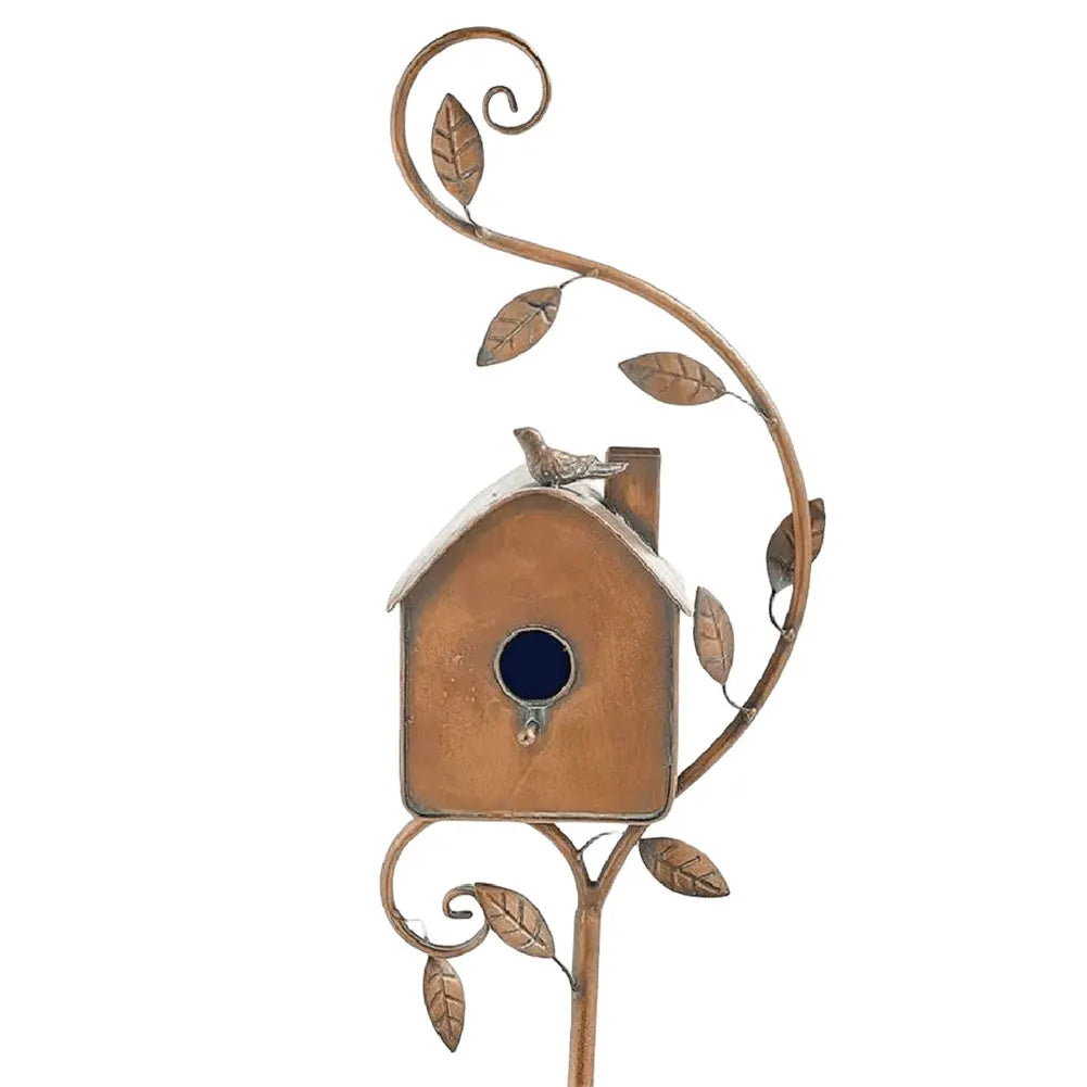 Elegant vogelhuisje op staaf voor tuin en terras