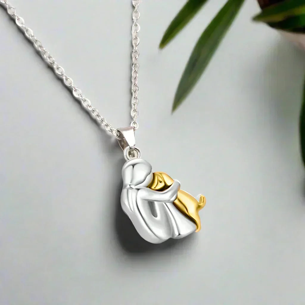 Elegante Ketting met Omhelzing-Hanger - Stijlvol Sieraad