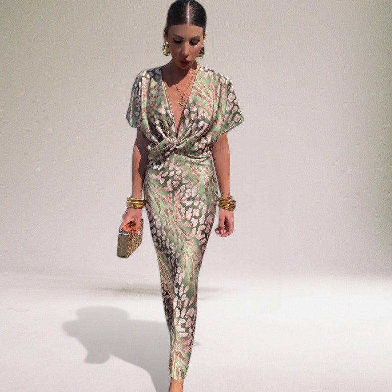 Elegante maxi-jurk met unieke V-hals