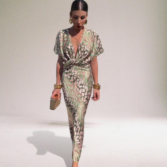 Elegante maxi-jurk met unieke V-hals