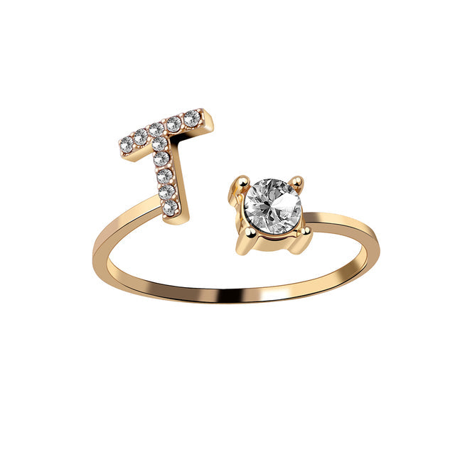 Elegante ring met initialen om herinneringen levend te houden