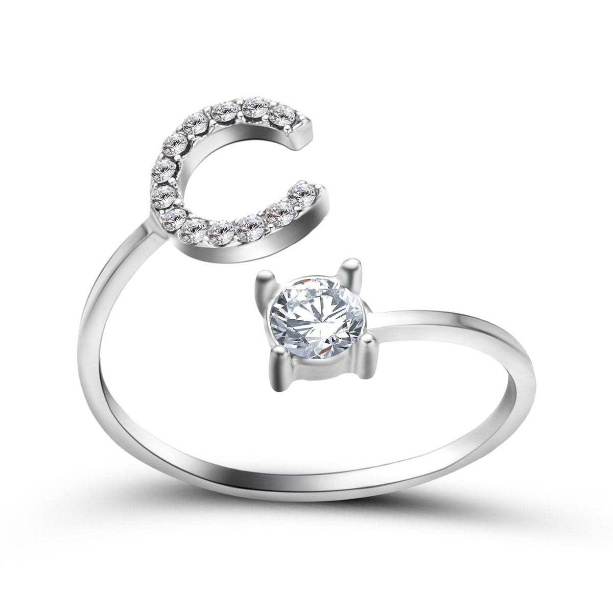 Elegante ring met initialen om herinneringen levend te houden