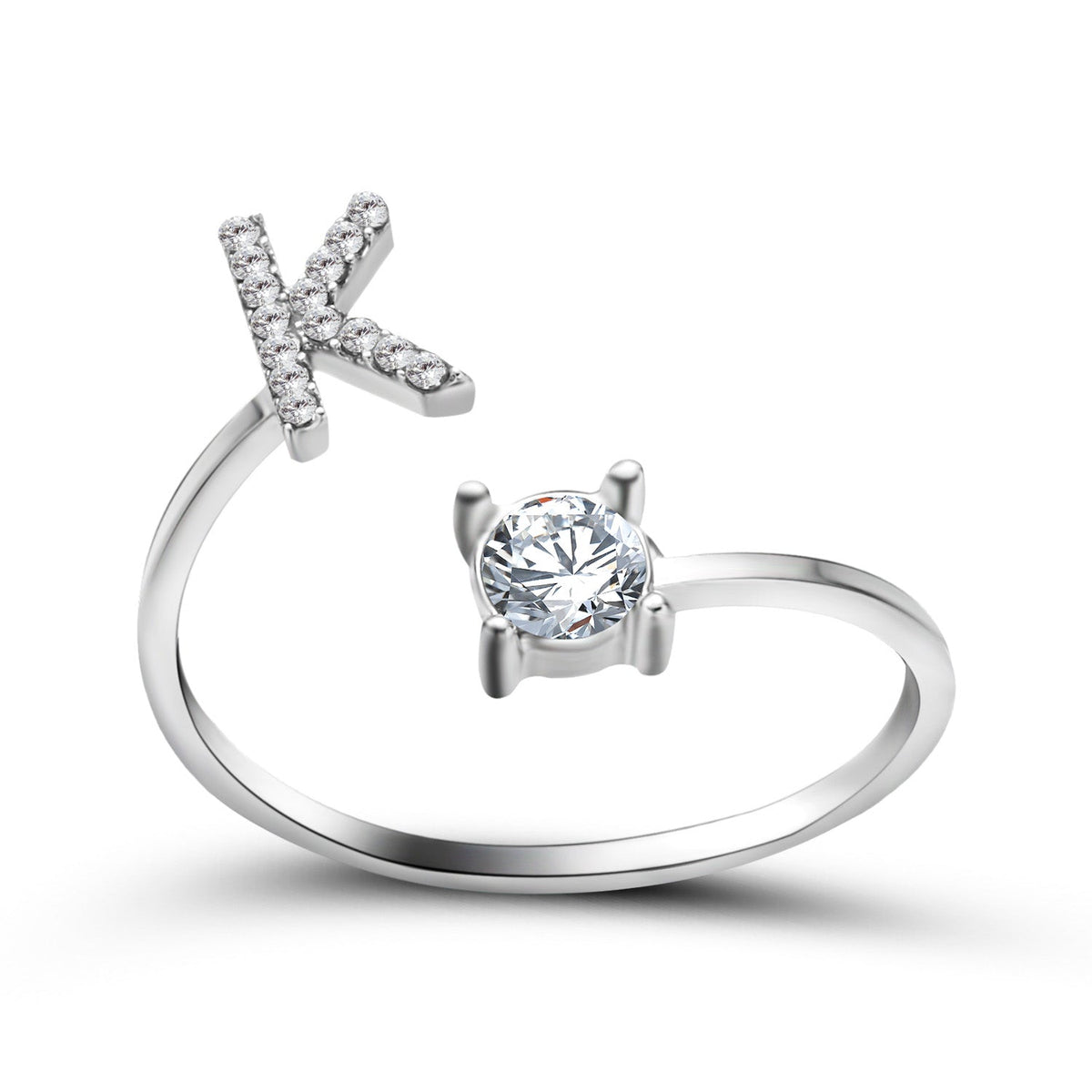 Elegante ring met initialen om herinneringen levend te houden