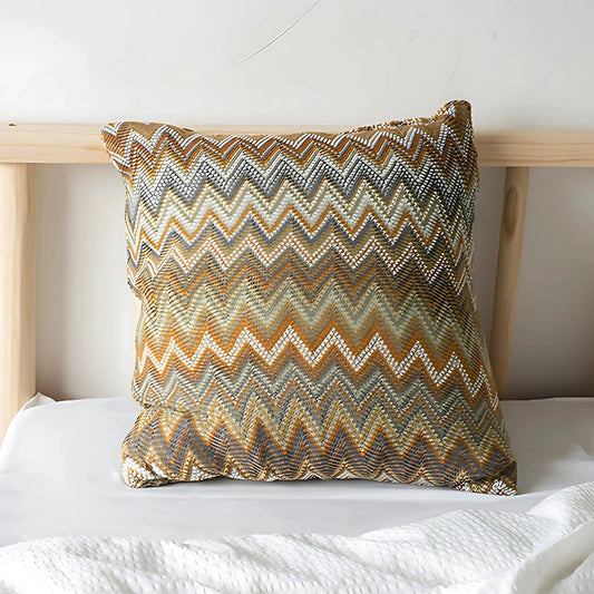 Gebreide boho kussenhoes met zigzagpatroon