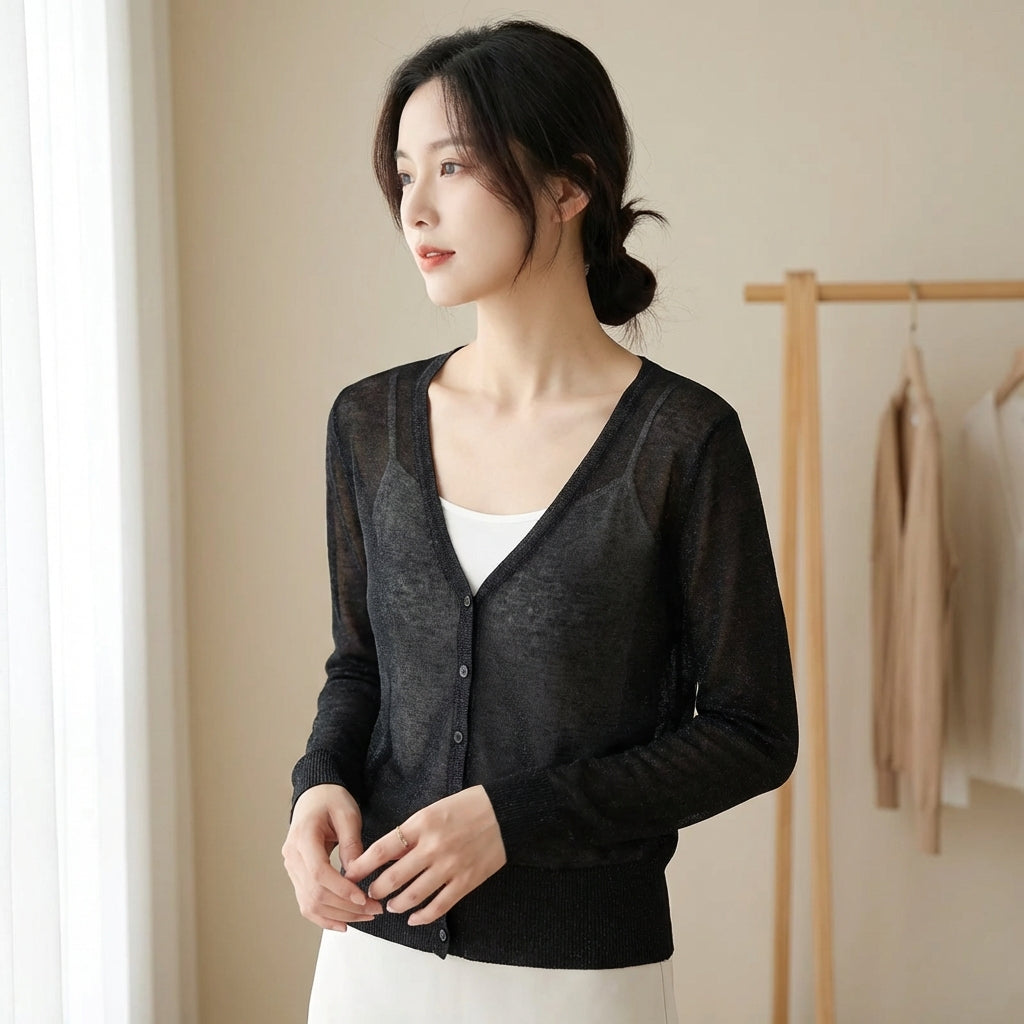 Gecropt vest met V-hals