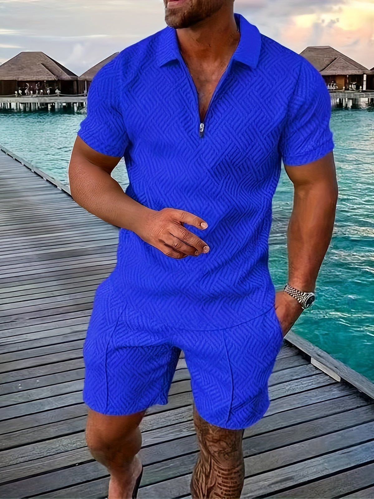 Gestructureerde herenset van poloshirt met korte rits en shorts