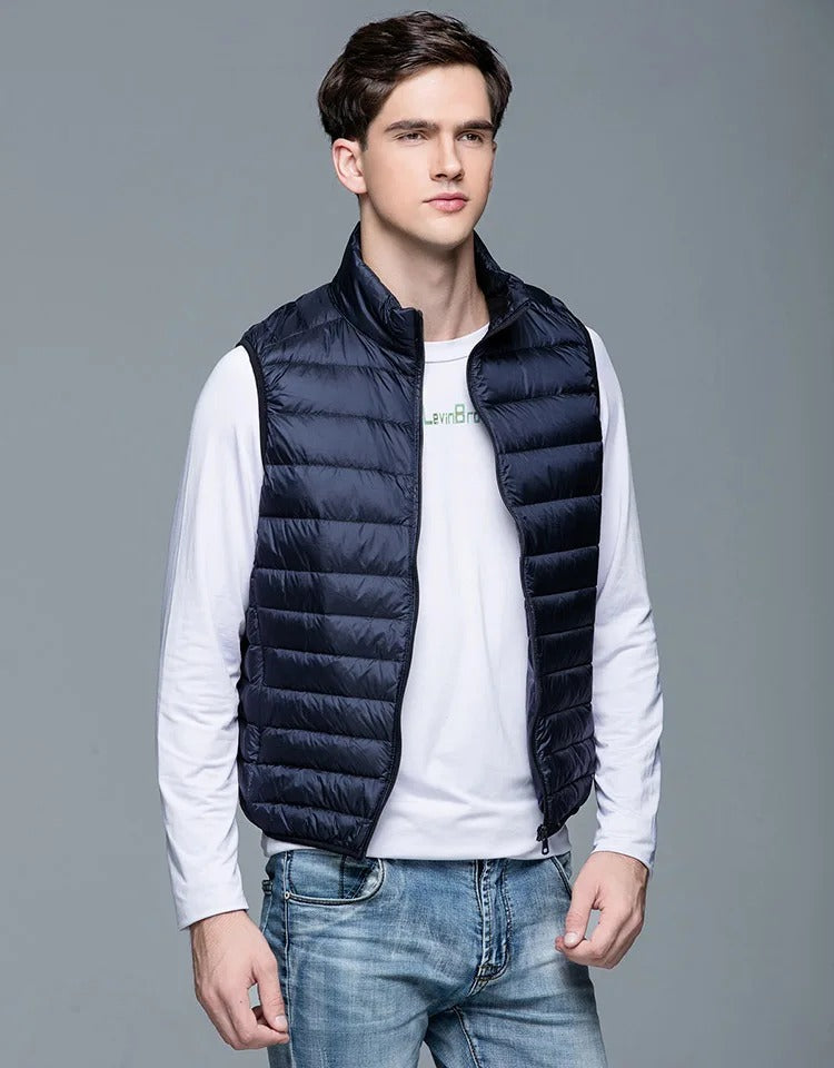 Gevoerde herenbodywarmer met minimalistisch design