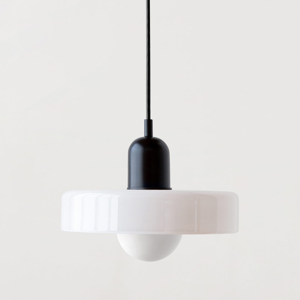Glazen hanglamp in Bauhaus-design – Artistiek, modern en tijdloos