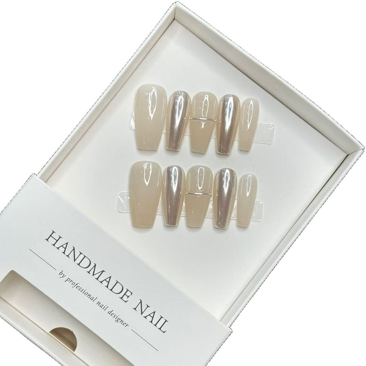 Handgemaakte press-on nagelset met glanzende afwerking