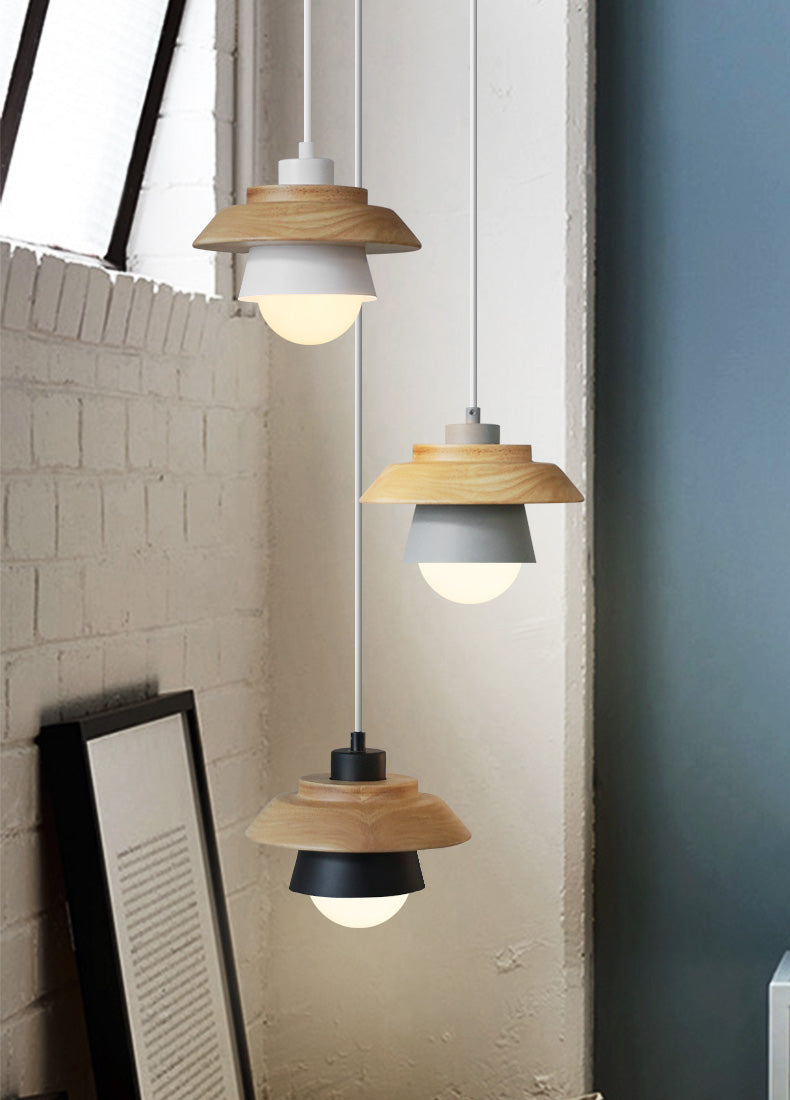 Houten hanglamp in Scandinavisch natuurlijk design