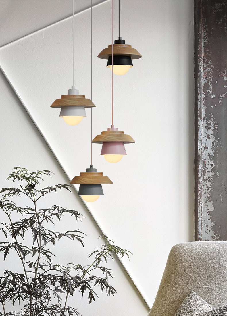 Houten hanglamp in Scandinavisch natuurlijk design