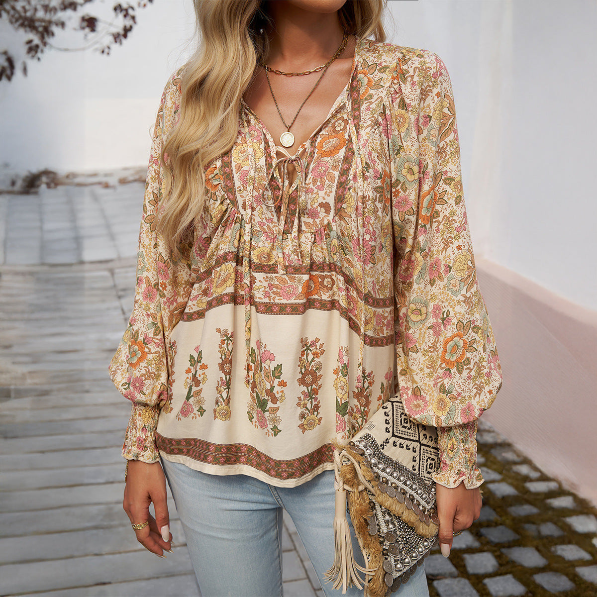 Katoenen damesblouse in bohostijl met bloemenprint