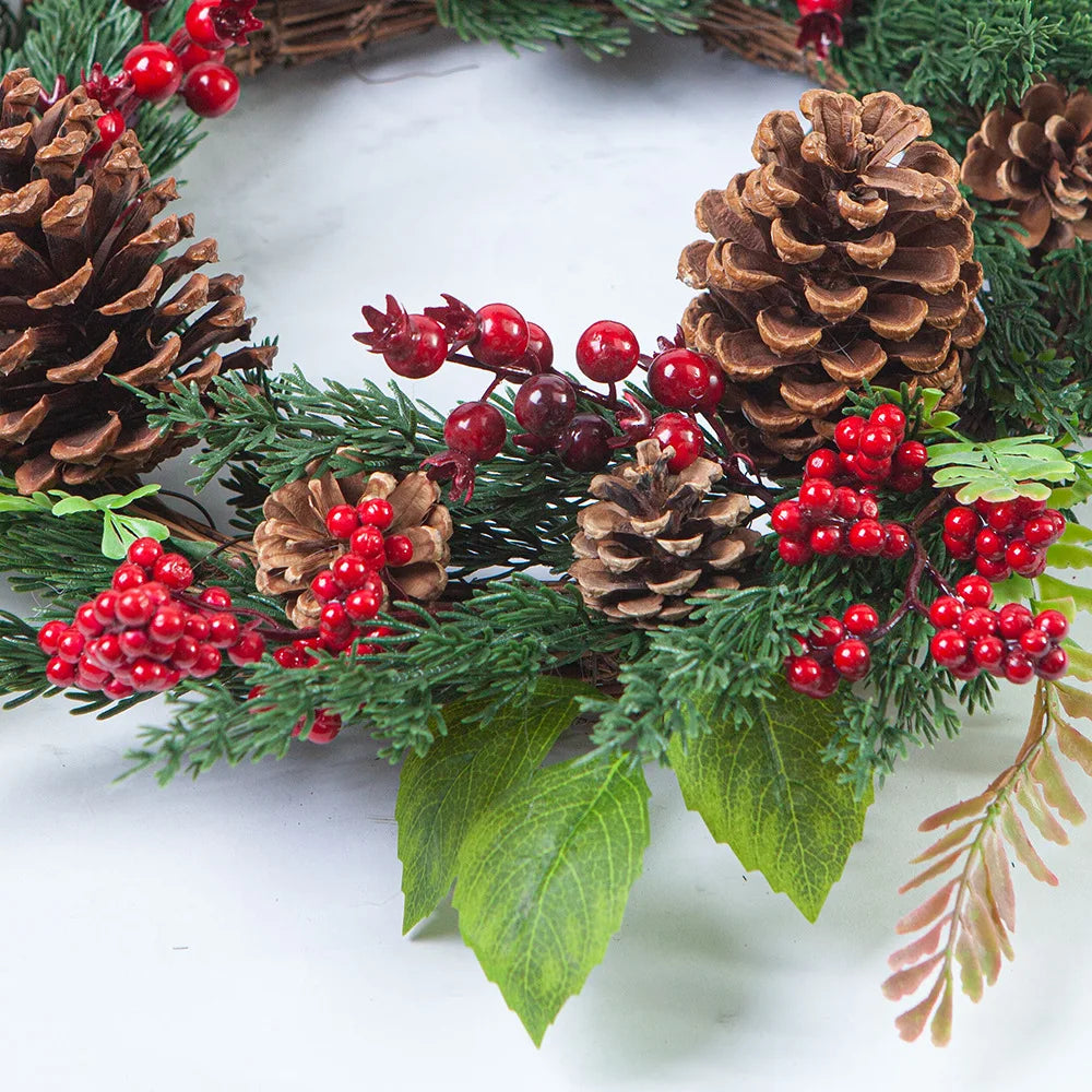 Kerstkransen met rode bessen