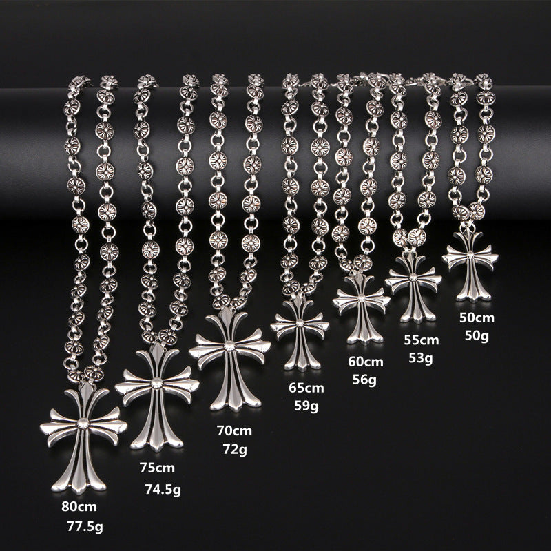 Ketting met decoratieve kruishanger in zilverkleur