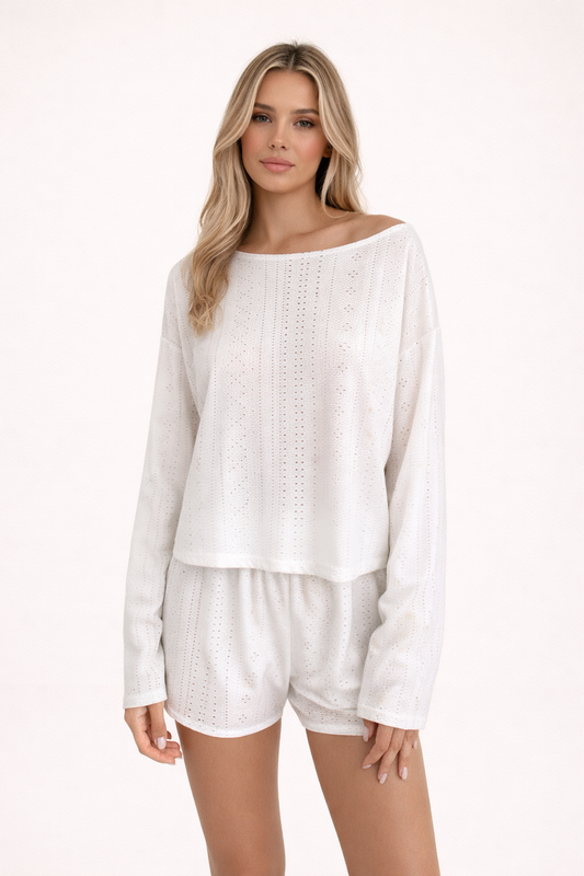 Luchtige dames set van top en shorts in een zacht en licht ontwerp