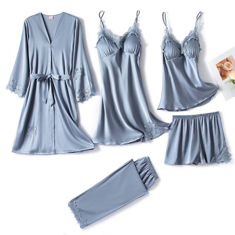 Luxe satijnen pyjamaset