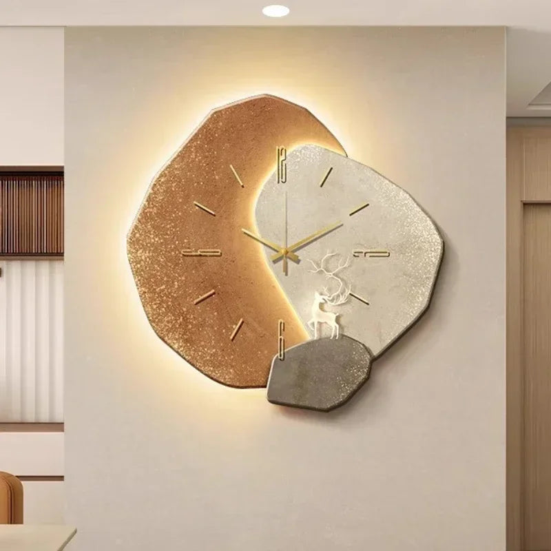 Moderne wandklok met uniek design