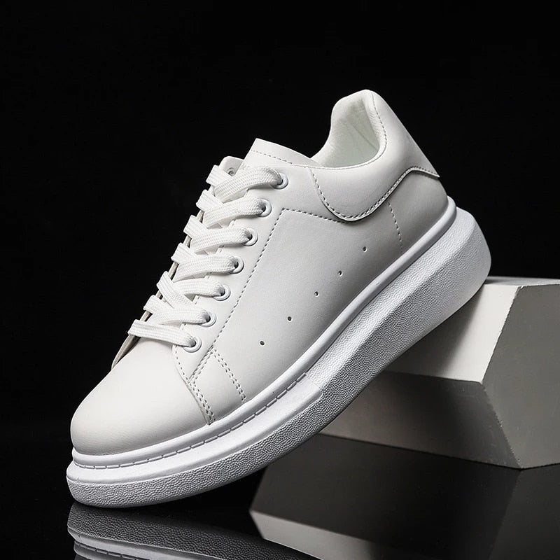 Modieuze zomersneakers met plateau en chunky zool