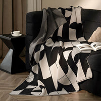 Monochroom geometrisch woondeken