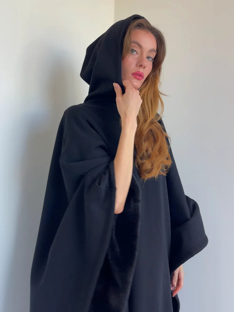 Oversized sweaterdeken met capuchon en zachte voering