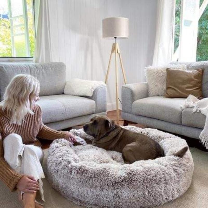 Pluizige angstverminderende donut hondenmand voor alle honden