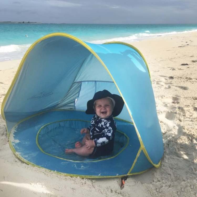 Pop-up strandtent voor baby's met ingebouwd zwembadje