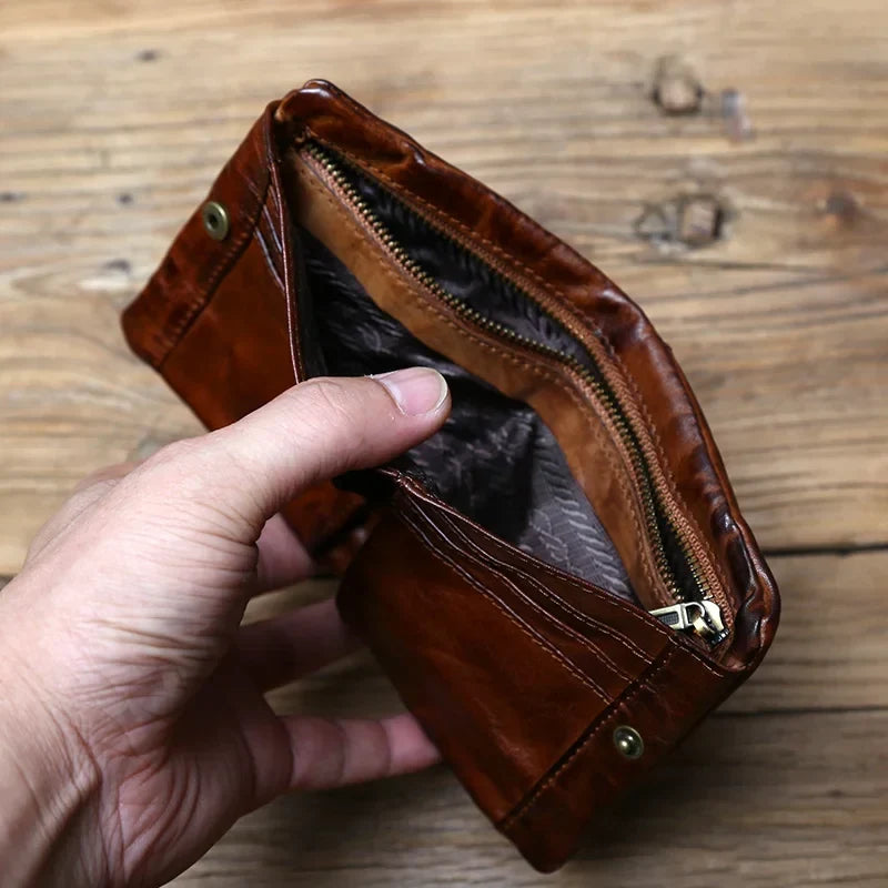 Portemonnee van volnerfleer met patina
