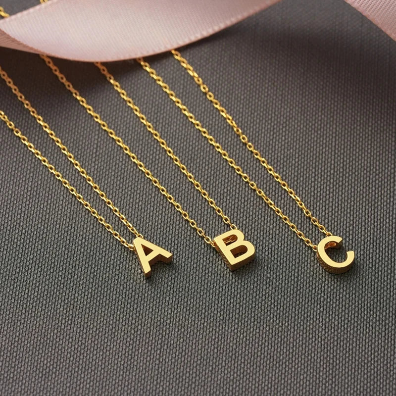 Subtiele Minimalistische Ketting met Initiaal