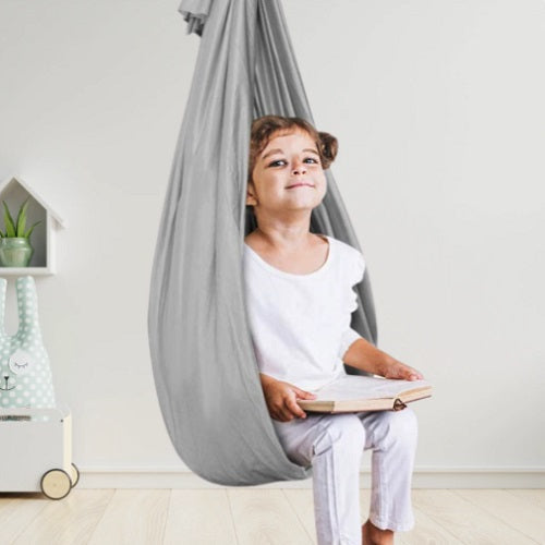 Therapeutische sensorische schommel ter ondersteuning van de concentratie van kinderen